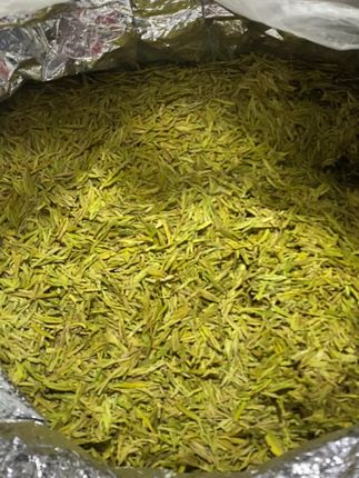 黄龙第一批的这两年行情不好,只能价格放到位,做回头客姐妹们,还坚持坚持的下去