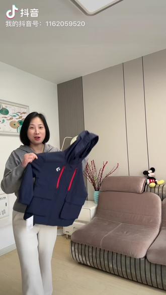 #匡威 这个软壳冲锋衣,春天穿就刚刚好!#儿童风衣外套 #儿童冲锋衣 #儿童春季外套 #高品质童装