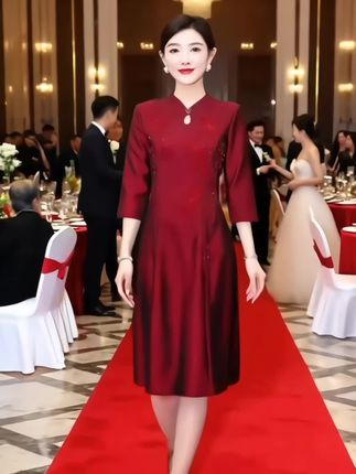 #喜婆婆喜妈妈礼服#气质连衣裙#显瘦减龄穿搭#婚宴礼服#高端气质妈妈装