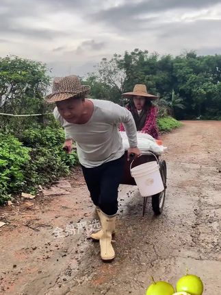 华仔家的新鲜百香果!!喜欢吃的可以下单试试,不放蜂蜜都很甜!#优质农产品 #百香果 #农产品 #全进华 #全进华和他的助农朋友们