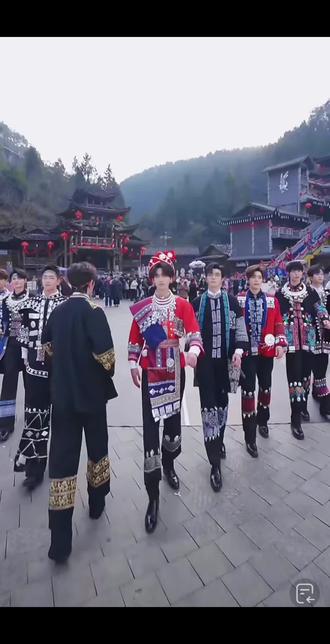 天下第以两个人配合得太好了#@A-夏天天🪽 #龙浩天男团银河系A #银河系A夏天天 #银河系A以太 #氧气校草夏天天 #185帅哥