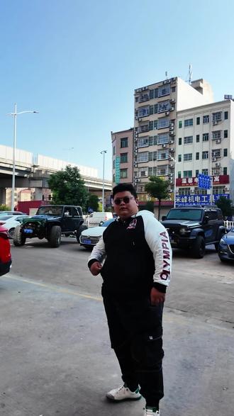 减震器软了?硬了?开起来不舒服?找我们就OK了。#氮气减震器维修保养 #捷赛氮气减震