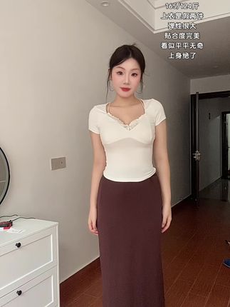 #微胖女生 #纯欲穿搭 #梨形身材
