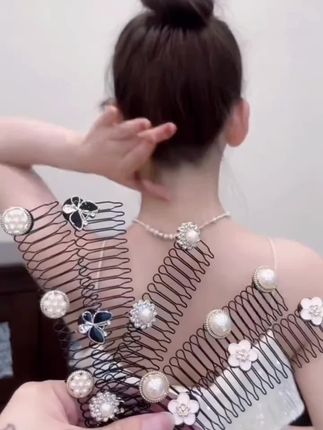 气质花朵碎发梳碎发整理发夹插梳女固定发卡箍头简约碎发梳#头饰发饰 #碎发梳 #碎发整理 #碎发拉拉梳 #山茶花碎发梳