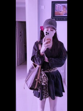 #黑色系穿搭