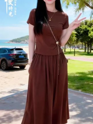 (秀秀专属)夏季时尚修身短款法式两件套T恤半身裙大摆长裙套装#穿搭女装 #漂亮连衣裙