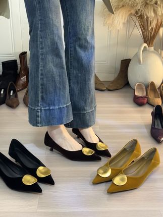 出新款啦!!速来#女鞋 #谁穿谁好看系列 #软底软面超好穿 #哎呦喂你鞋真好看 #上热门