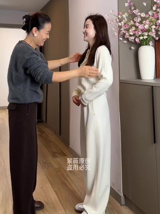#窄版直筒裤#显瘦显高显腿长 #加厚保暖一件过冬 #洋气上档次 #简约大气穿搭