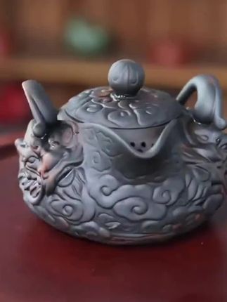 陶瓷手抓泡茶壶#召唤茶友 #手工雕刻 #紫砂壶 #好物分享#好物推荐#