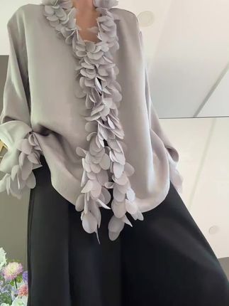望野集WIdset(辛间)气质高级感花边V领法式宽松垂感长袖衬衫 8122##气质穿搭 #高级感 #v领 #法式 #长袖衬衫