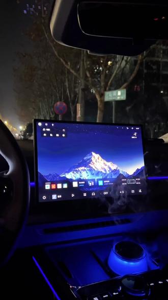 你好银河,就是现在!#吉利银河 #星耀8 #氛围灯 #水豚噜噜 #就是现在