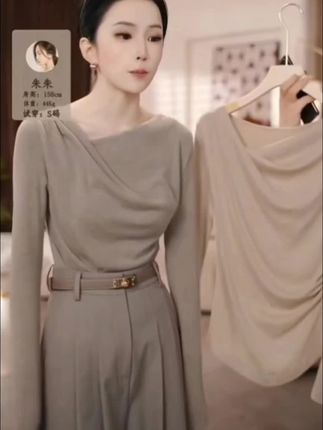 2025早秋韩系显瘦打底衫上衣设计感长袖T恤LK2505730#时尚气质穿搭 #显瘦打底衫#早秋t恤#潮流时尚穿搭 #设计感小众上衣