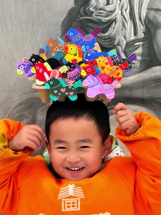 🐎马年美育|手作立体小马超有趣🥳
🎨四岁龄剪剪贴贴画画~
小马就活灵活现出现在眼前啦👀!成就感爆棚💥
🎈整个过程不仅锻炼了娃的动手能力!还增进了亲子关系~一举两得👏
#元旦手工 #马年手工 #幼儿园新年手工 #幼儿园新年手工制作 #新年手工