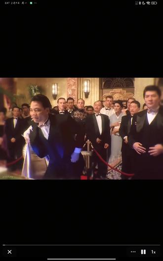 给我擦皮鞋#艾回 周星驰#法国赌神