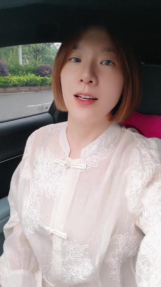 英美澳VS马来西亚2+2,省下100多万怎么花? 同样的教育部认证本科学历,英美澳要花150万以上,马来西亚2+2仅需35-40万。省下的一百多万,足够支撑孩子硕士再冲名校或作为人生启动金。我发你一份详细费用明细表,你可以看看。#留学费用 #国际本科 #马来西亚留学 #2加2 #家长必看