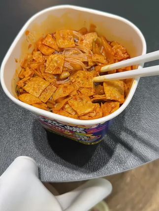 爱穿白衣服,真的有救了,在也不怕出门尴尬到#立白白 #去渍笔