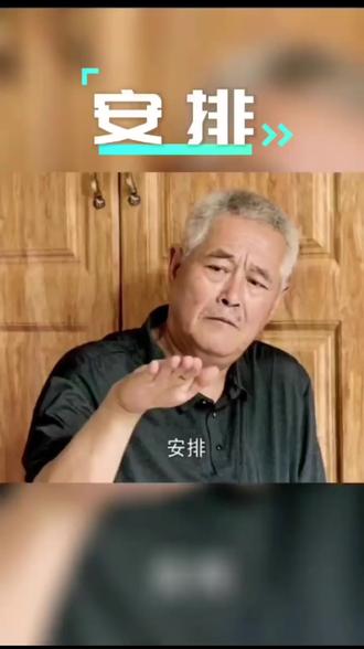 #飞智#冰原狼4极地白
力调节杠杆摇杆,这个确实好用,手感轻重可以自由调节,不同的游戏随手一拧,非常方便。
双切扳机(微动)对赛车/射击都玩的人来说,真的是刚需。
这个十字键手感听感观感都很棒,按着舒服还超级解压。
abxy比较静音,有娃党深夜才有时间肝,这下不然吵醒娃了。
两颗自定义背键大小和位置都很合适,不容易误触;物理一键切换连接模式非常实用。
实际游玩时跟电脑蓝牙秒连,比其他手柄反应更快;握持手感饱满,表面纹理防滑,更适合中小手;整体做工精致扎实,没有明显的缝隙,毛刺和瑕疵等小毛病,按键回弹有力,摇杆强回中,功能键布局也很合理。
综合评价,非常优秀的一款手柄,抖音直播间活动叠加抖音商城券和金币只用103.37元拿下,还赠充电底座,性价比拉爆。