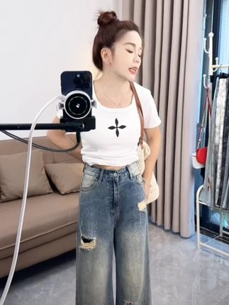 小个子新款复古蓝破洞阔腿牛仔裤拖地裤宽松慵懒显瘦高腰直筒女#小个子显高显瘦穿搭 #梨型身材怎么穿 #舒适显瘦穿搭 #修身显瘦显气质