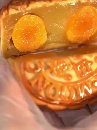 #手工美食 #月饼礼盒 #双黄莲蓉月饼礼盒 #五仁金腿月饼 #月饼礼盒 中秋送礼