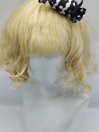 🖤Lolita 黑色波点糖果边夹🎀 超甜的边夹来啦✨ 经典黑底白点,搭配俏皮波浪纹与蝴蝶结🎀 糖果造型可爱到爆,妥妥Lolita萌系小物🍬 想换别针款戳客服~ #Lolita配饰 #边夹 #甜系小物 #波点控 #波点