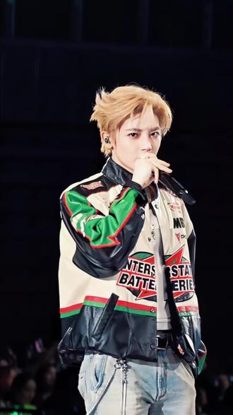 侯明昊南京场演唱会属于我们的串场#侯明昊 #串场 #属于我们的 #侯明昊南京演唱会