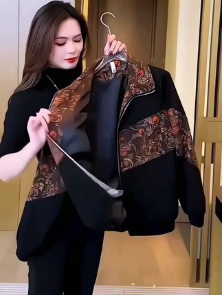 时尚拼接牛仔外套女2025春秋新款洋气显瘦小个子休闲夹克短外套潮#早秋不费力显贵穿搭#早秋姐感穿搭气质顶满#早秋冷冽又随性的气质穿搭 #早秋焦糖色氛围感穿搭 #早秋高智感职场穿搭