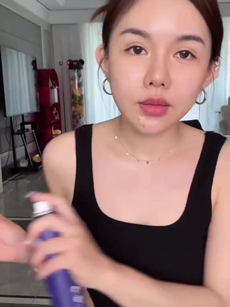 夏日必备,不想妆面太厚,轻薄定妆,三明治多重牢固定妆就靠它#猫女林#定妆喷雾 #好物推荐🔥 #女生必备 #夏日必备
