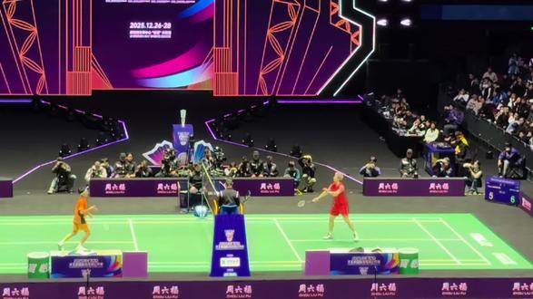 亚洲双子星
从来没想过能在2025年再次看到石宇奇和桃田贤斗再次站在同一个赛场上,并且奉献了那么精彩的比赛,最后的石桃大战也落下帷幕