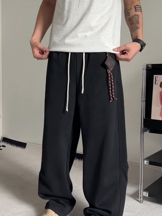 #卫裤男#vibe穿搭 #ootd穿搭 #简约穿搭 #运动裤