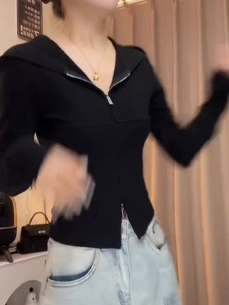 #上衣 2025春秋连帽短款设计感上衣女拉链甜辣显瘦长袖T恤开衫潮  #百搭上衣  #显瘦上衣  #百搭开衫 #显瘦开衫