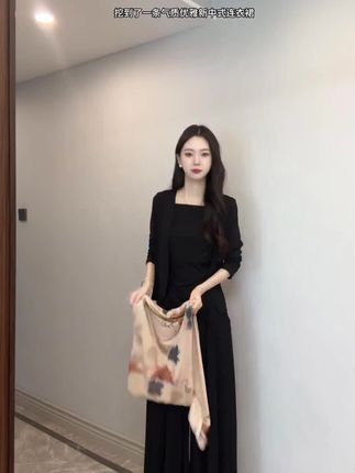 新中式国风清冷感禅意印花连衣裙纯欲性感收腰显瘦度假鱼尾裙长裙#新中式穿搭 #清冷感#连衣裙#纯欲风#鱼尾裙