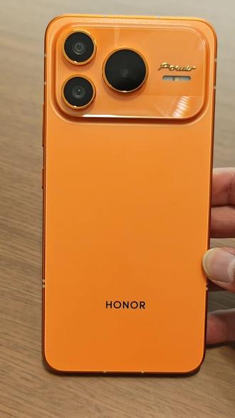 荣耀power 2,10080毫安青海湖超大电池,8000nit超高亮度阳光屏,联发科天机8500 elite芯片,满级防护IP68& IP69& IP69k