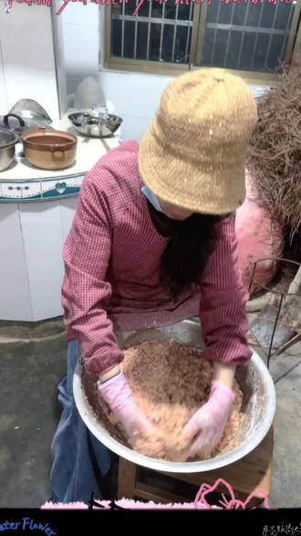 安徽人的年味 从炸肉圆子开始
今儿陪妈妈一起炸圆子,好吃😚😚#家乡特色美食 #回老家才有的人间美味 #肉圆子