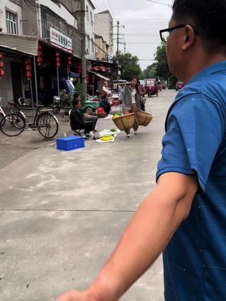 老手艺的传承,需要一代代人的坚守与热爱,几十年只做良心买卖#农村生活记录 #分享家乡美食 #强烈推荐 #摆摊赶集#阳干鱼