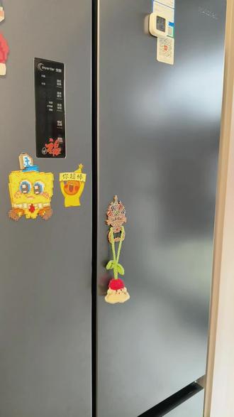 谁能拒绝一个会旋转的暴躁Kitty啊!
手作人的快乐就是这么简单~
#手工胶水#手工胶水推荐 #拼豆教程#抖音第0届拼豆大赛 #一张图证明你是手工天才