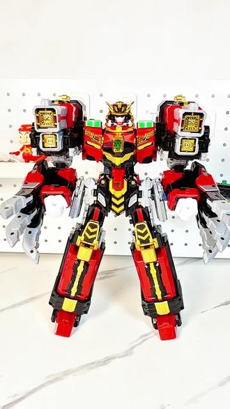 这个玩具太帅了,真的很经典炫卡斗士3变形玩具 #玩具#益智玩具#变形玩具 #炫卡斗士#玩具推荐