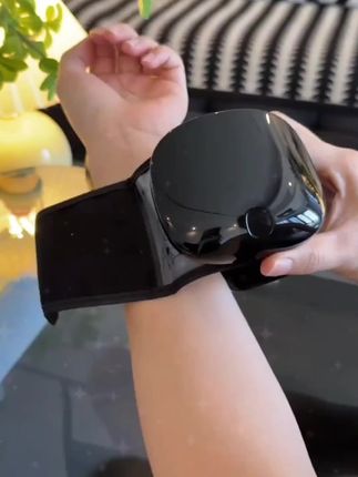 一粘一扣操作简单,爷爷奶奶爸爸妈妈在家一个人都可以完成的,血压计关键结果准确,出门携带也很方便,现在活动价特别划算,赶紧给家里老人安排上😊#强烈推荐 #好物推荐分享