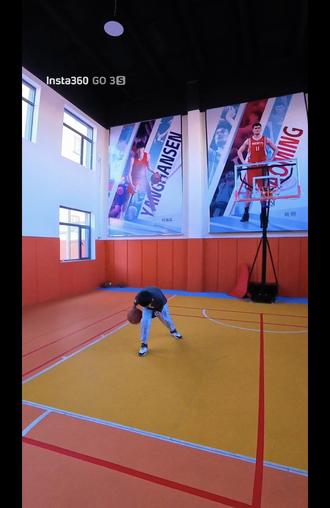 #体育培训 #中考体育 今日分享篮球动作:胯下运球速成训练~~~