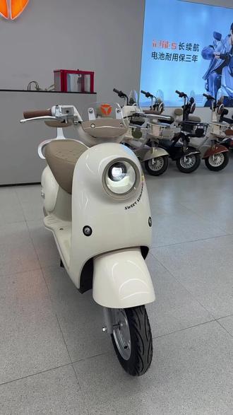 元气Pro
蓝牙控车 靠近解锁
一键启动 TCS防侧滑
飞机大把 液压减震