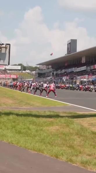 希望张雪820曼岛TT第三次夺冠,秒杀川崎雅马哈本田#张雪机车