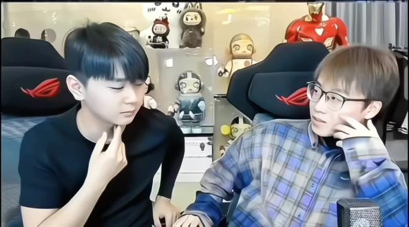 “俩公猫老啃啥”#虍泽 #陈泽#斩虍