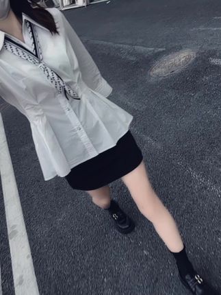 “总有这么一个人,陪了你一程,却陪不了你一生!他是别人的风景,却湿了你的眼睛;他是别人的枕边人,却让你思念一生...”#穿搭 #休闲百搭 #高级感穿搭 #新款 #春秋新款
