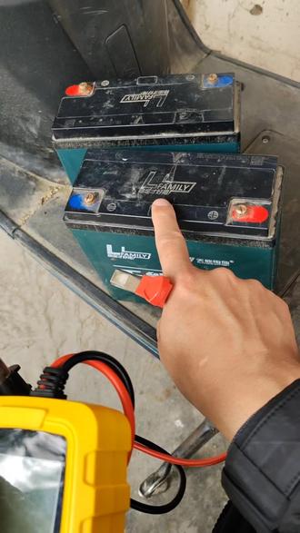 有了它再也不用被忽悠换电瓶了!它能精准检测电瓶真实寿命,判断是否需要更换, 适用于各种汽车电瓶电动车电瓶#汽车电瓶#电瓶检测仪#电瓶亏电
