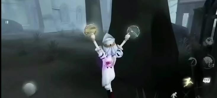 第五人格八周年庆的福利是真的多,可那肝度也是真的离谱,每天要打满对战、刷完 “天外来客” 剧情任务,才能拿全奇珍解锁卡和免费时装,我这种朝九晚五的上班族,每天下班到家都快九点了,根本挤不出时间肝活动。与其每天熬夜赶活动进度,不如直接去盼之代售挑个成品号,做了八年的老牌平台,安全这块完全不用愁,平安产险兜底,找回就全额包赔,交易全程有正规电子合同和区块链存证,完全不怕踩坑。周年庆期间平台上新了超多满活动奖励的毕业号,从周年庆限定道具到往期绝版皮肤全给你集齐了,关键现在买心仪好号还直接送陪练,不用自己肝任务,也不用自己琢磨角色玩法,陪练直接带你躺赢,下班回家直接就能玩满配庄园,真的香到不行。#第五人格 #第五人格上盼之 #盼之许愿池 #盼之第五人格八周年