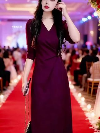 高档妈妈款礼服连衣裙2025春秋冬长袖新款气质修身遮肚打底裙子✨ #婚庆礼服 #敬酒服 #婚礼妈妈礼服 #创作灵感 #喜妈妈喜婆婆礼服