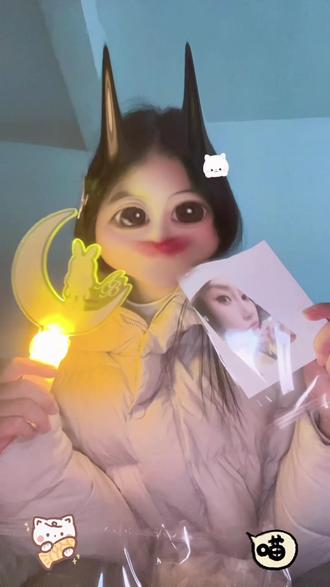 杨颖应援棒开箱#杨颖angelababy #应援棒 #开箱视频 @杨颖angelababy @DOU+小助手