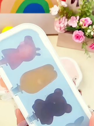 #冰糕模具 有了这个模具,在家就可以做冰糕了,带着孩子一起做,很有体验感 #自制雪糕 #夏日必备 #雪糕模具