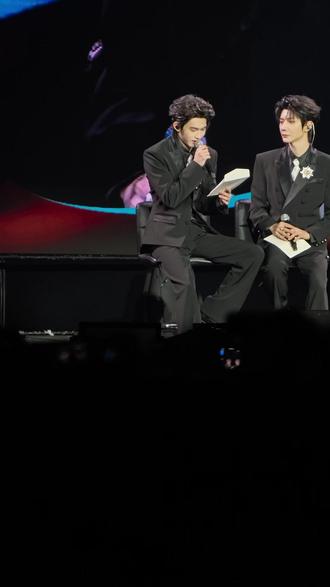 边录边哭 我该怎么和你们告别😭 #云旗郝熠然#香港演唱会