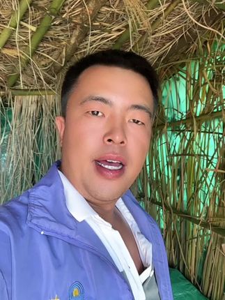 二婚的女人听我一句劝找男人就要找哪种憨后点勒,虽然他不懂情调,可能每逢节日也不会给你送礼物,更不要提会给你有惊喜,但他每个月的工资会全部交到你的手上,在这个家你说一没人敢说二#生活随拍 #抖音助手