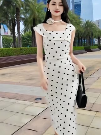 #夏季穿搭 #解锁职场穿搭 #一周开车穿搭 #穿搭 #连衣裙